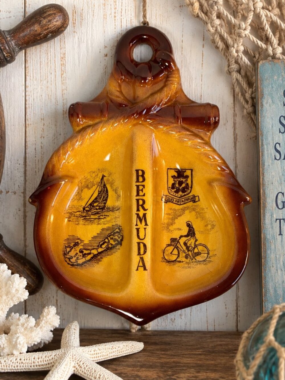 Vintage Bermuda Souvenir Ceramic Wall Hanging Plaque 7" x 5" Brown Gold